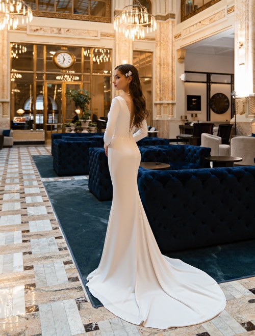 https://elisebride.ro/images/stories/virtuemart/product/9 Avery       (3).jpg